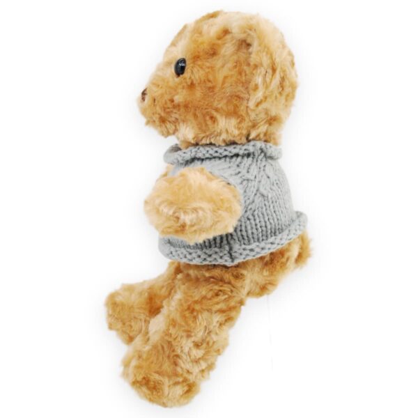 oso de peluche cafe sueter gris 3