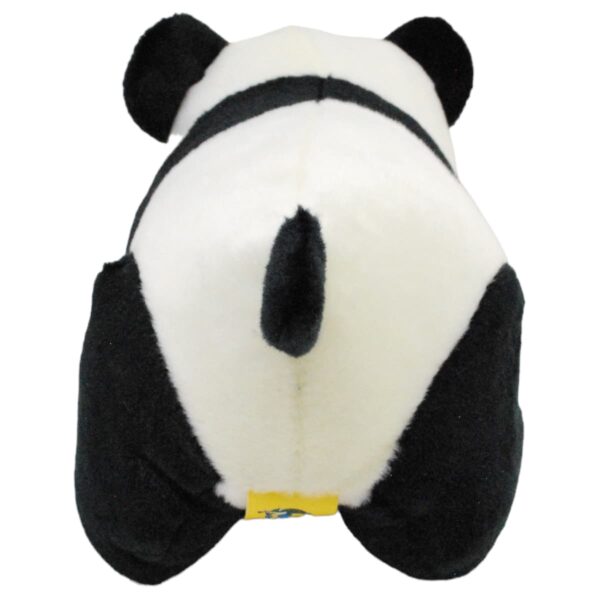 panda de peluche comiendo bambu 3