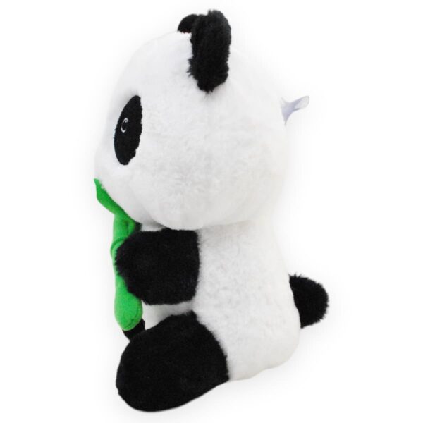 peluche de panda con un bambu 3