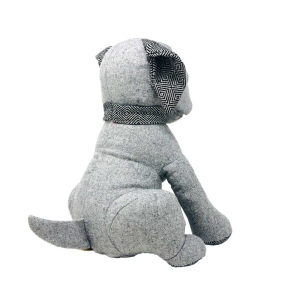 perro de peluche color gris 4